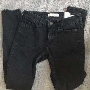 Abercrombie & Fitch Jeggings in a Size 00 Short